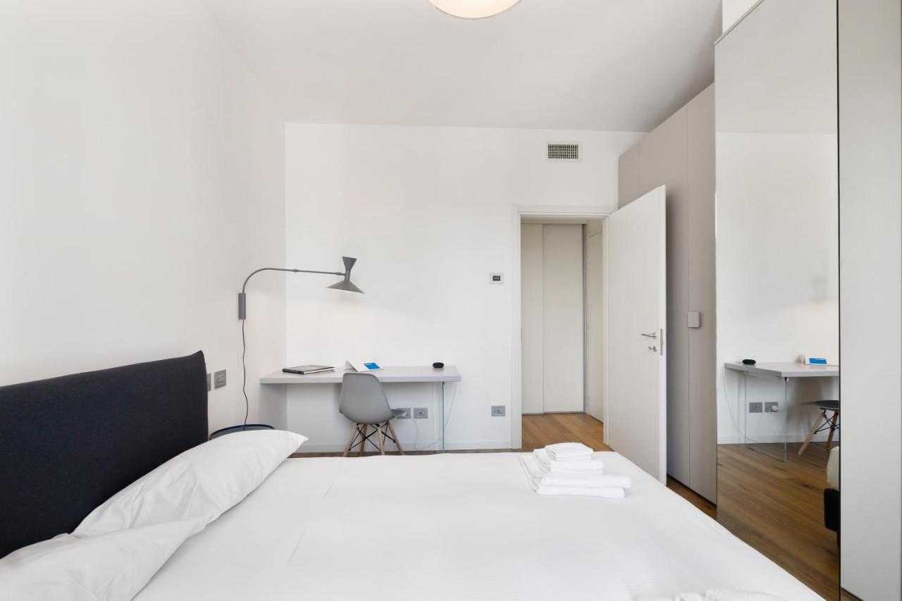 Altido Spacious Apt For 4 With Balcony In Porta Romana Milan Extérieur photo